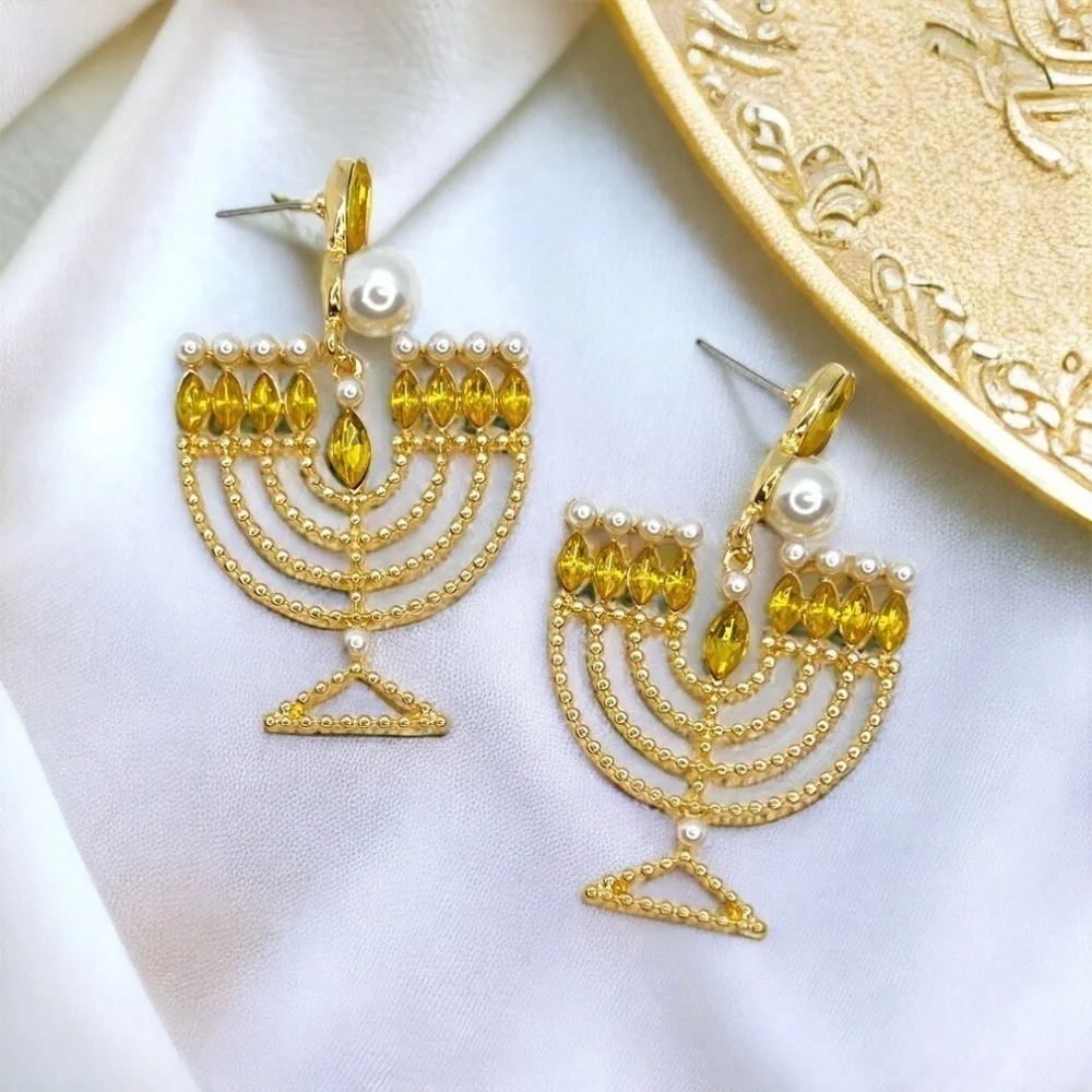 Shine Bright with Sparkling Menorah Earrings – Perfect for Hanukkah Celebrations